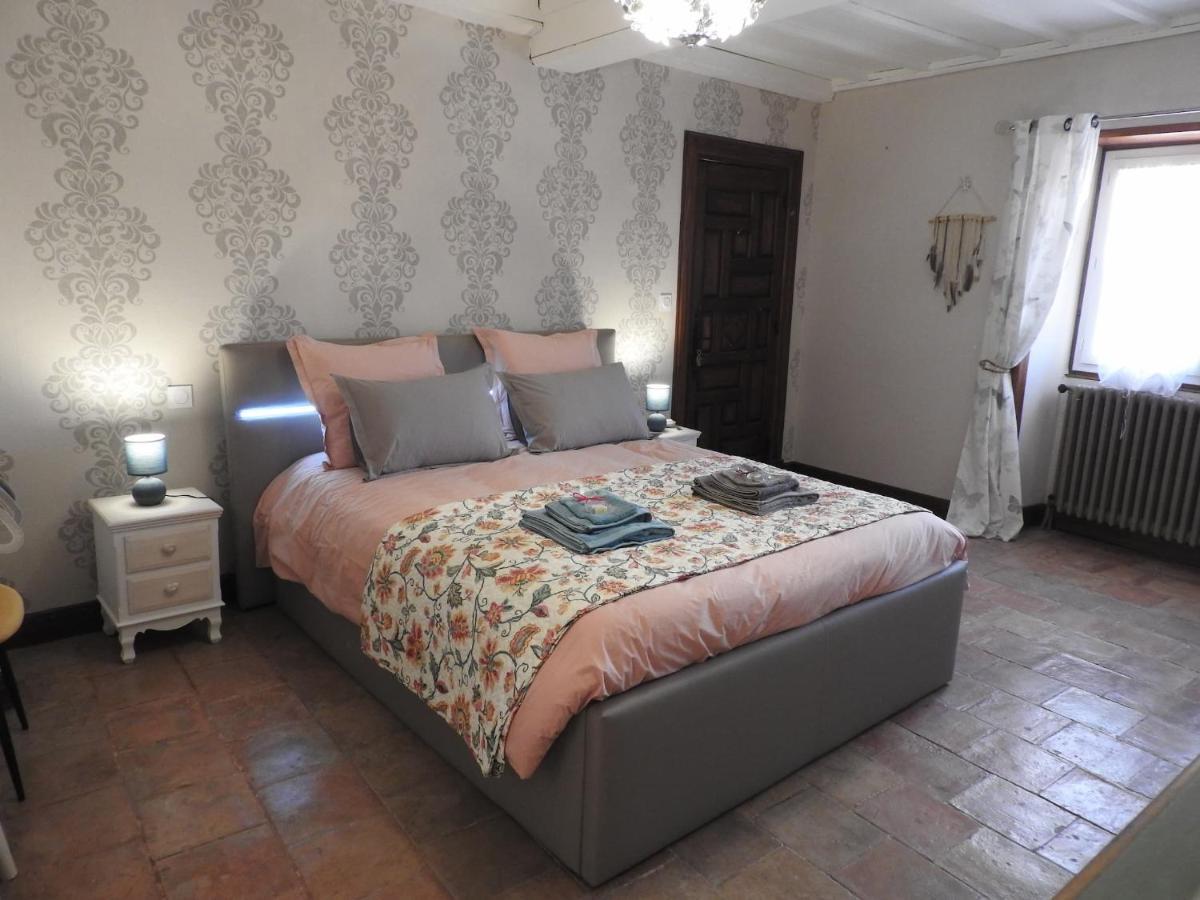 Chambres D'Hotes La Dame Fines Puybegon Exterior photo